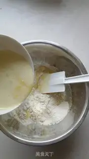 Make High-fry oats banana cake step 5