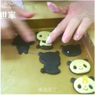 Make Super panda cookies step 7