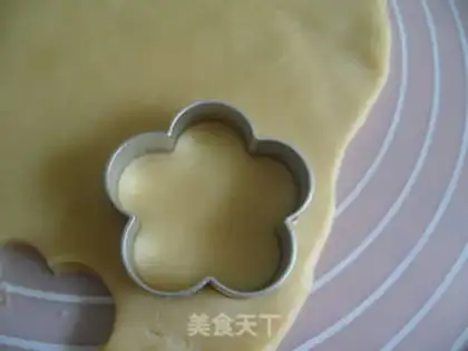 Make Frozen cookies step 14
