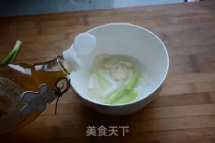 Make A ginger squid roll step 6