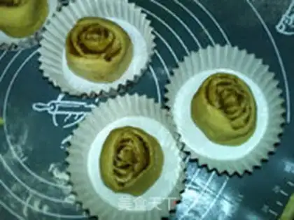 Make Cinnamon roll step 17