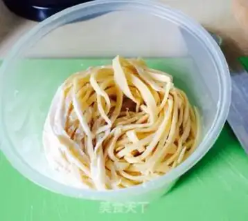 Make Hands on egg noodles step 2