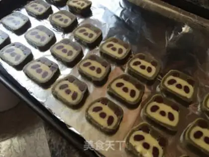 Make Panda cookies step 15