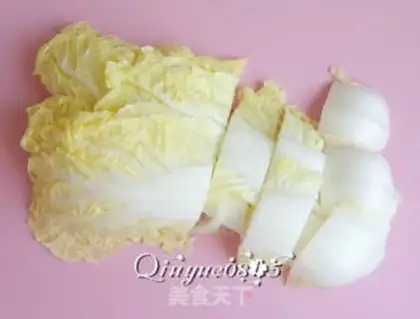 Make Hot cabbage with beans step 1