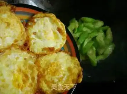 Make Smelt bun eggs step 3