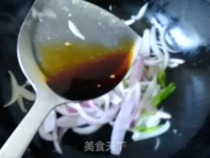 Make Onion fried eggs step 5