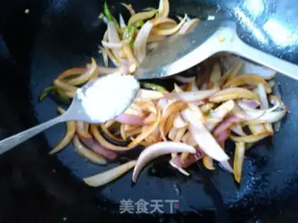 Make Onion fried eggs step 7