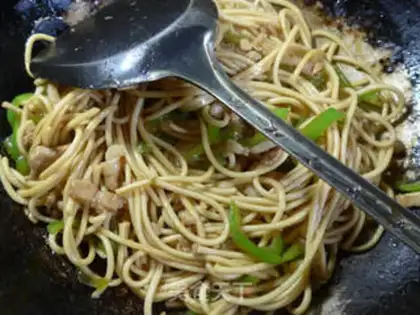 Make Pepper sauce noodles step 9