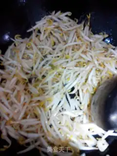 Make Green bean sprouts and crystal fans step 4