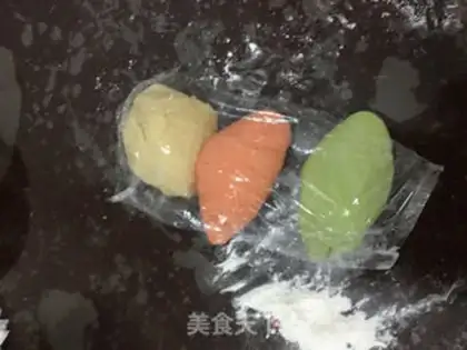 Make Rainbow dumplings step 0