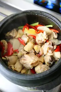 Make Three chickens on the table step 5