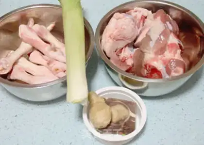 Make Homemade Japanese soup step 0