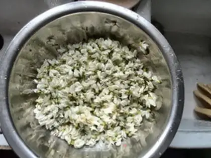 Make Sweet bouquets step 0