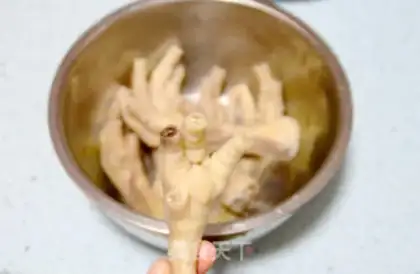 Make Homemade Japanese soup step 4
