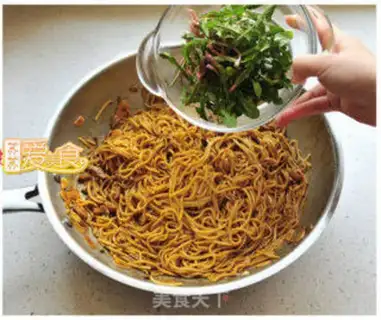 Make Fried noodles step 8