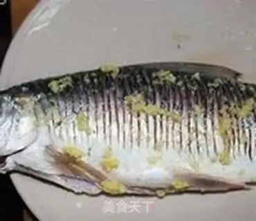 Make Fried mackerel step 3