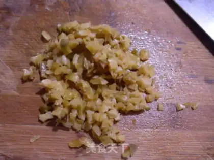 Make Squeeze pork pot sticker step 1
