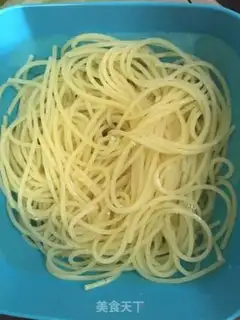 Make Spaghetti step 1