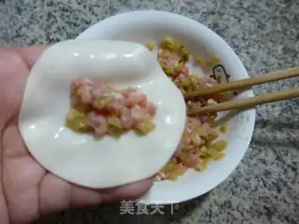 Make Squeeze pork pot sticker step 6