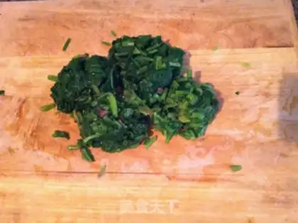 Make Pine pickles of egg varnish step 3