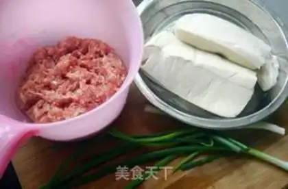 Make Meatball tofu soup step 0