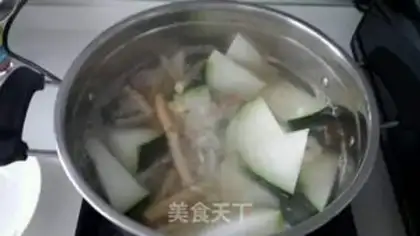 Make Pork soup step 1