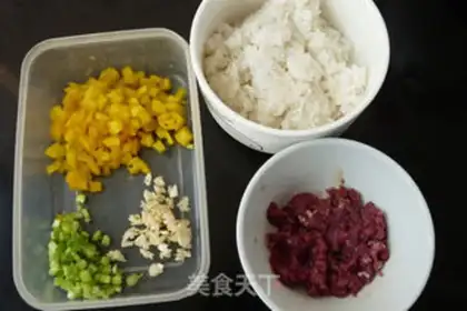 Make Sweet beef fried rice step 0