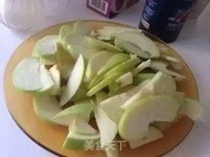 Make A pork chop with apple sauce step 1