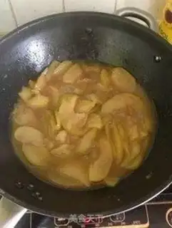 Make A pork chop with apple sauce step 4