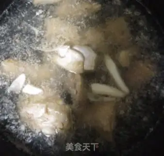 Make Chicken soup with white fruit step 0