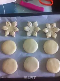 Make Flower cake step 20