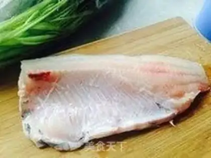 Make Smoky fish step 0