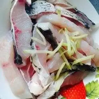 Make Smoky fish step 1