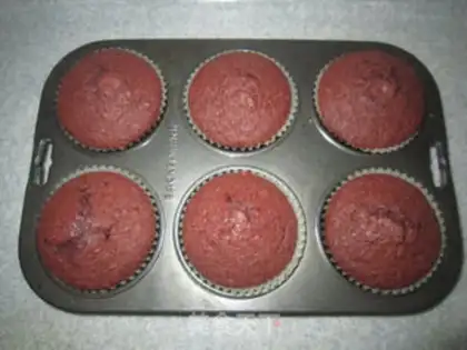 Make Red velvet cupcakes step 6