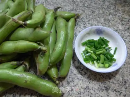 Make Onions and beans step 0