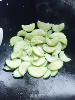 Make Onions and beans step 1