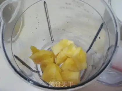 Make Pineapple yogurt shake step 2