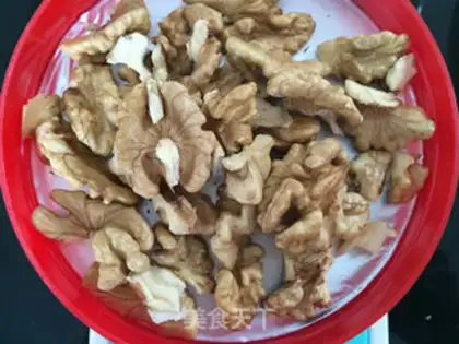 Make Banana walnut cake step 1