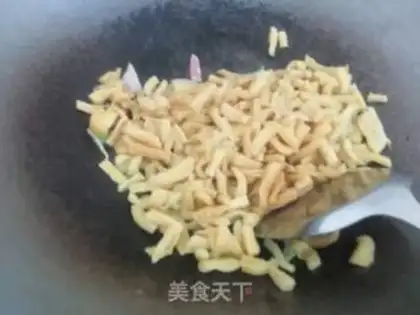 Make Roach and peanuts step 3