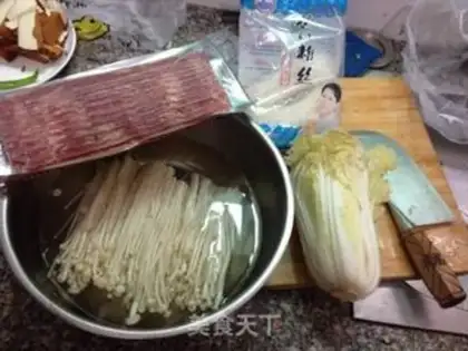 Make Bacon pins and mushrooms step 1