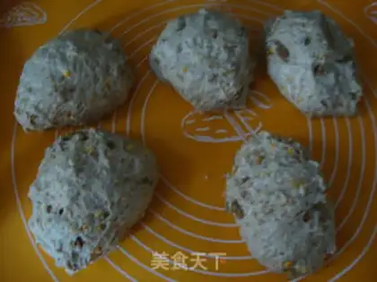 Make pecan raisin bread step 17