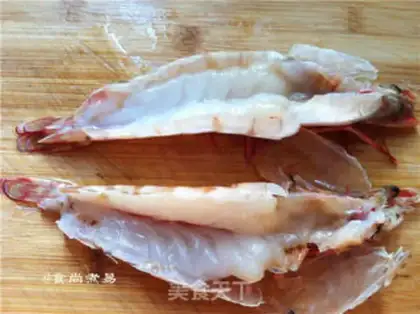 Make Lemon dry shrimp step 1