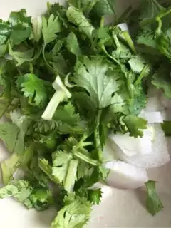 Make Lotus eggs and fried rice step 1