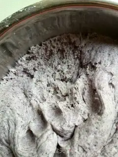 Make Pyramid meat buns step 0