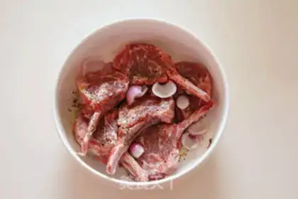 Make Fried lamb chops step 1