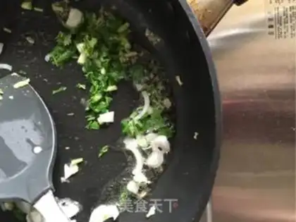 Make Lotus eggs and fried rice step 5
