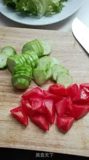 Make Red Jealousy salad step 1