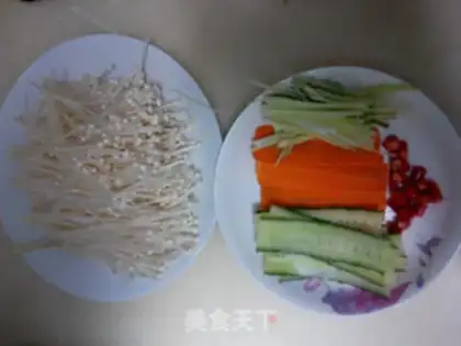 Make Onion needle mushrooms step 1