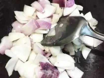 Make Onion and lamb step 7