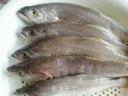 Make Garlic yellowfish step 0